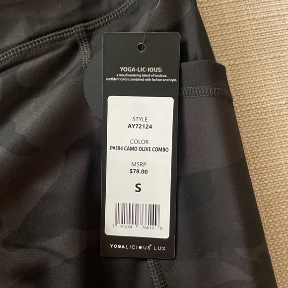 NWT Yogalicious Camo Full Length Leggings in Size S - Picture 2 of 5